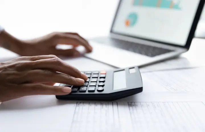 man-bookkeeping
